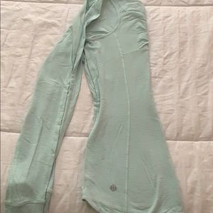 Long sleeve lululemon lightweight shirt